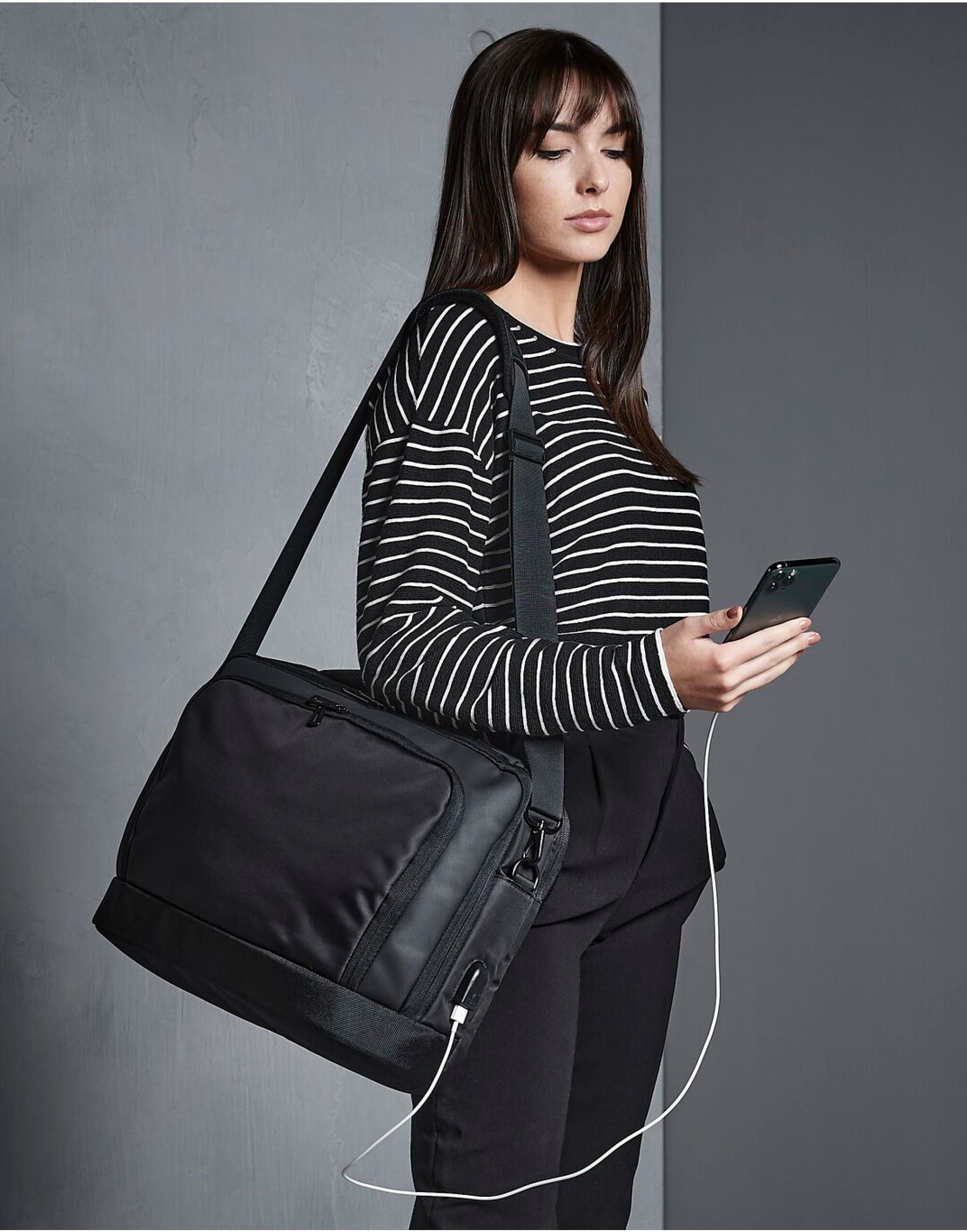 Quadra Pro-Tech Charge Messenger
