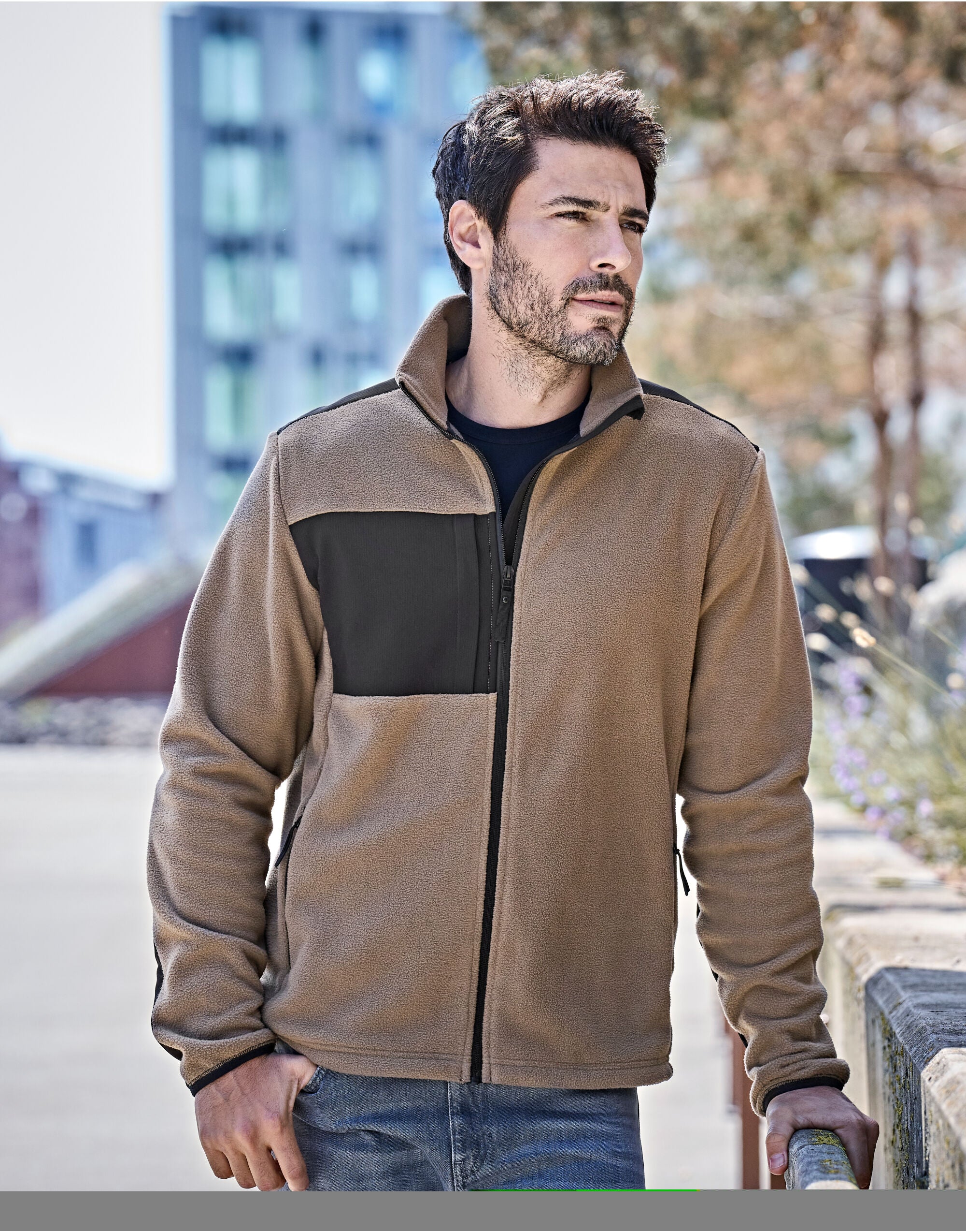Tee Jays Mountain Fleece